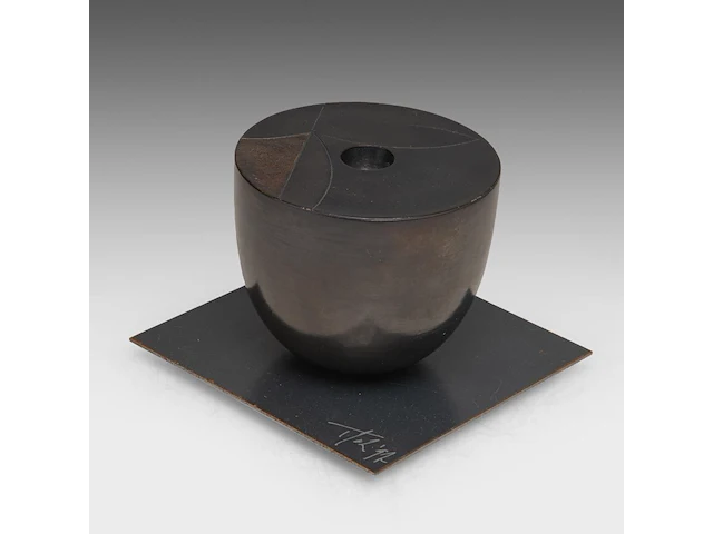 Tjok dessauvage (1948), decorative ceramic vase, 1997 - afbeelding 3 van  10