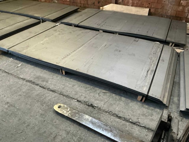 Tkp s355mc nwk stalen plaat (18x) - afbeelding 1 van  5