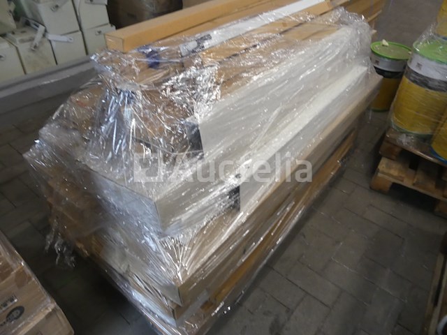 Tl-lampset en diverse plafondlampen - afbeelding 4 van  5