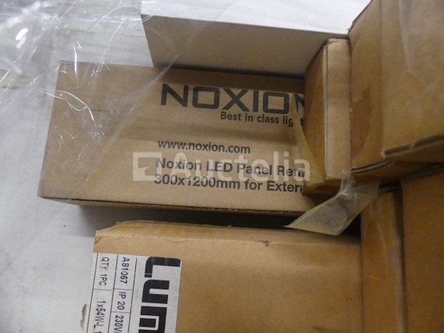 Tl-lampset en diverse plafondlampen - afbeelding 5 van  5