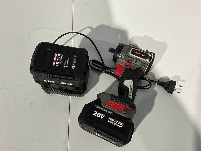Tmaxtool accu slagmoersleutel 18volt 350nm met 2 accu 4ah - afbeelding 1 van  5
