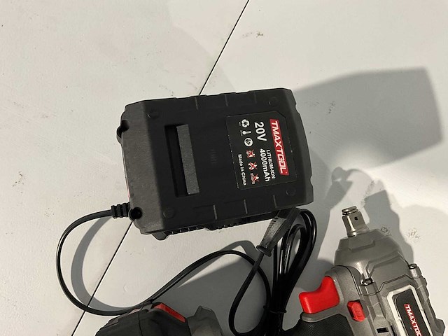 Tmaxtool accu slagmoersleutel 18volt 500nm 2 accu - afbeelding 2 van  3