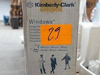 Toebehoren hygiëne (2 zeepdispensers, 1 toweldispenser, 6 wc borstels) - afbeelding 4 van  7