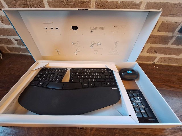 Toetsenbord microsoft sculpt nieuw - afbeelding 2 van  5