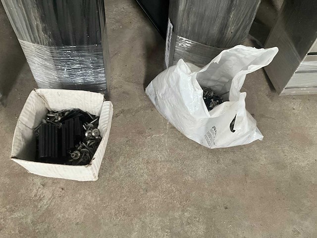 Toeval solotrim alu dakranden (25 lpm) - afbeelding 2 van  2