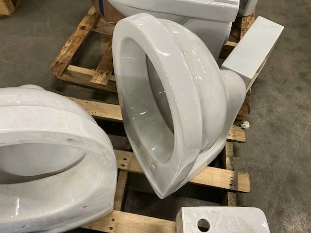 Toilet (2x) + waskom (2x) - afbeelding 3 van  4