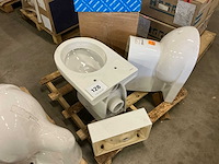 Toilet (2x) + waskom (2x) - afbeelding 1 van  6