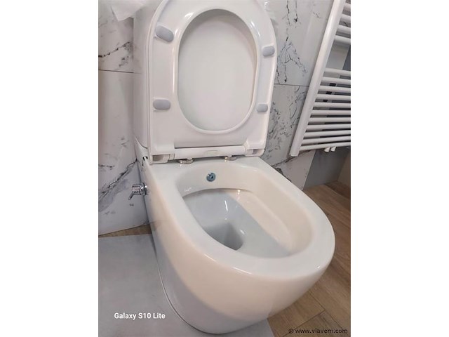 Toilet design - afbeelding 1 van  3