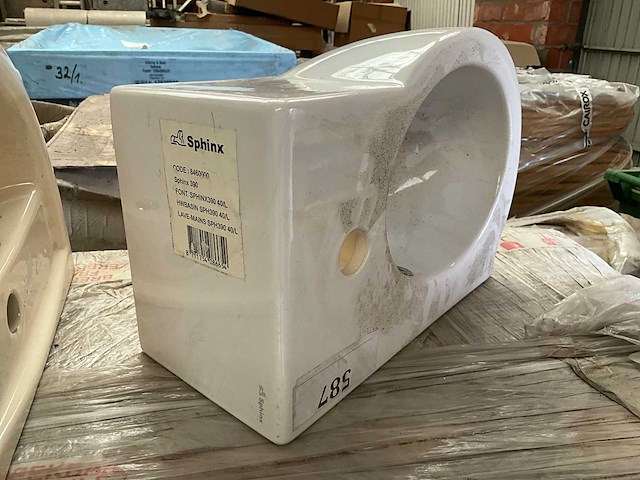 Toilet en handenwassers - afbeelding 9 van  18