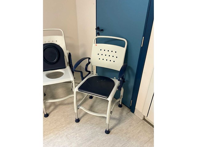 Toiletstoel (3x) - afbeelding 2 van  4