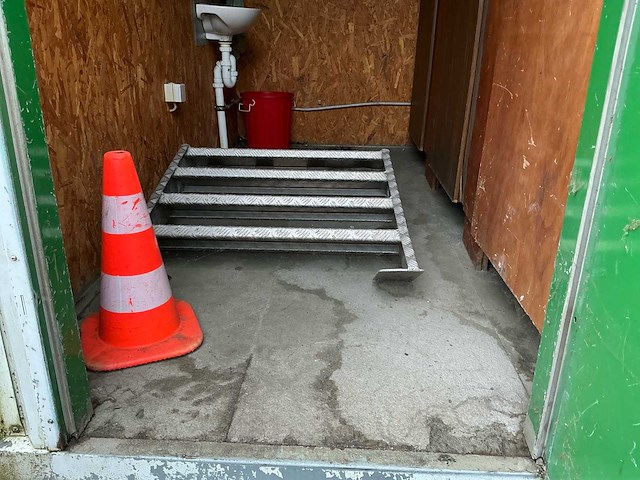 Toiletwagen - afbeelding 2 van  14