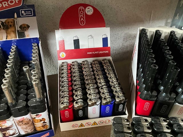 Tokai & prof diverse aanstekers in display - afbeelding 5 van  7