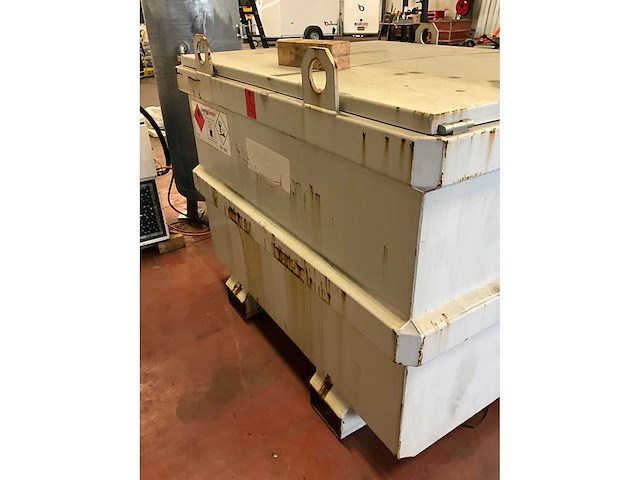 Tolsma brandstoftank - afbeelding 8 van  8