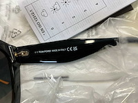 Tom ford zonnebril (10x) - afbeelding 8 van  9