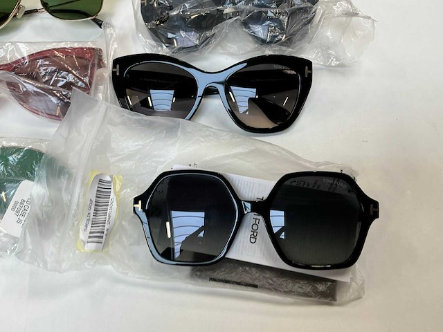Tom ford zonnebril (10x) - afbeelding 2 van  6