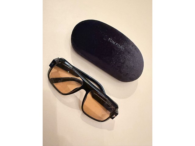 Tom ford zonnebril - afbeelding 4 van  4