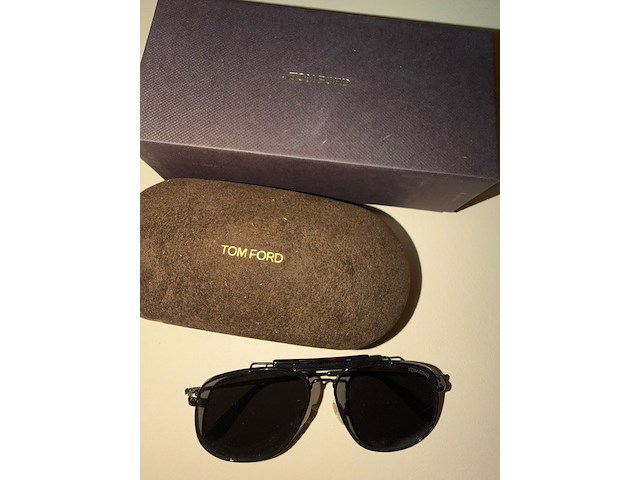 Tom ford zonnebril - afbeelding 5 van  5