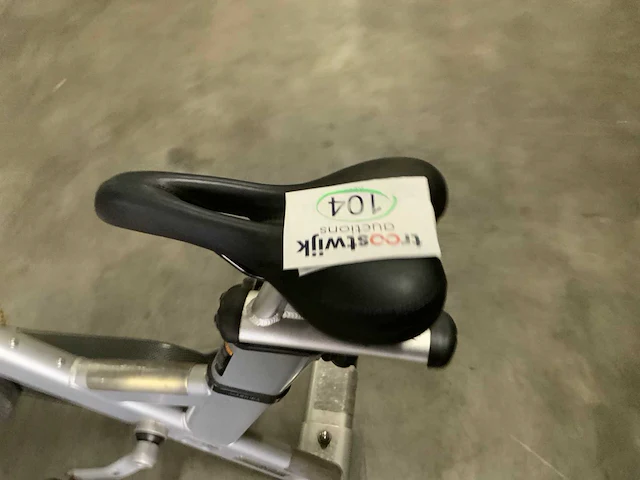 Tomahawk s model indoorcycle spinningbike - afbeelding 3 van  5