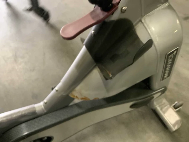 Tomahawk s model indoorcycle spinningbike - afbeelding 5 van  5