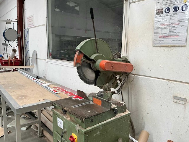 Tomes afkortcirkelzaagmachine - afbeelding 3 van  7