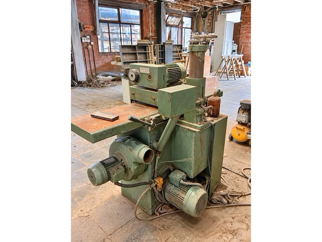 Tomesani tb 52 ondercontact bandschuurmachine - afbeelding 4 van  8