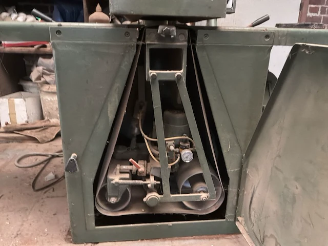 Tomesani tb 52 ondercontact bandschuurmachine - afbeelding 8 van  8