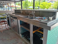 Toog inox blad groene tegels met marmeren opzet, tapinstallatie, dubbele spoelbak met mengkraan afm. 370x95x130 (23) - afbeelding 2 van  9