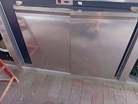 Toog inox blad groene tegels met marmeren opzet, tapinstallatie, dubbele spoelbak met mengkraan afm. 370x95x130 (23) - afbeelding 6 van  9