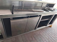 Toog inox blad groene tegels met marmeren opzet, tapinstallatie, dubbele spoelbak met mengkraan afm. 370x95x130 (23) - afbeelding 8 van  9