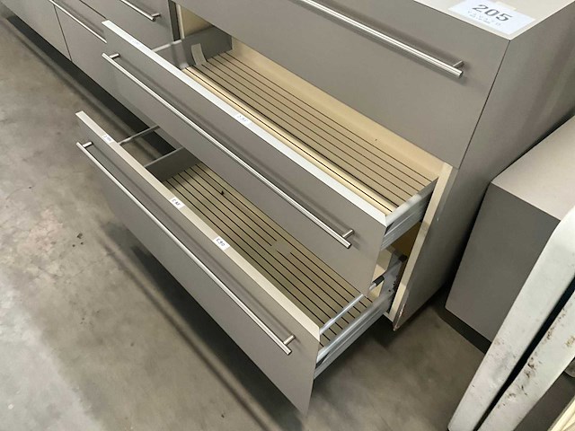 Toogmeubel/winkelopbergmeubel - afbeelding 4 van  7