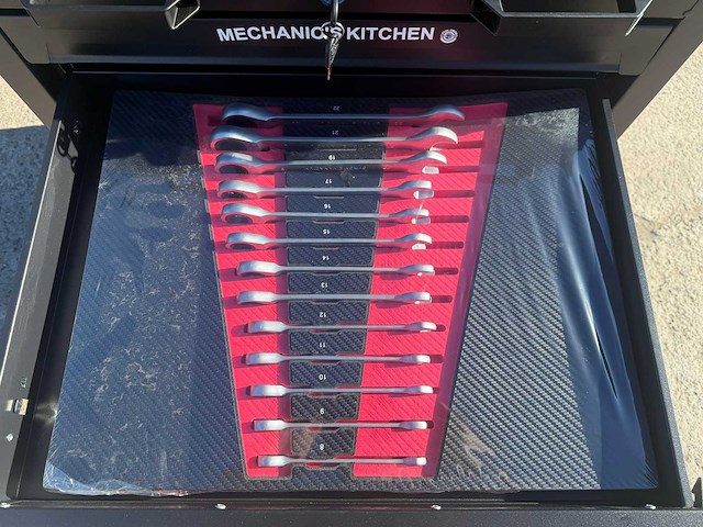 Tool union - mechanic's kitchen - werkplaatsmeubilair - afbeelding 7 van  12
