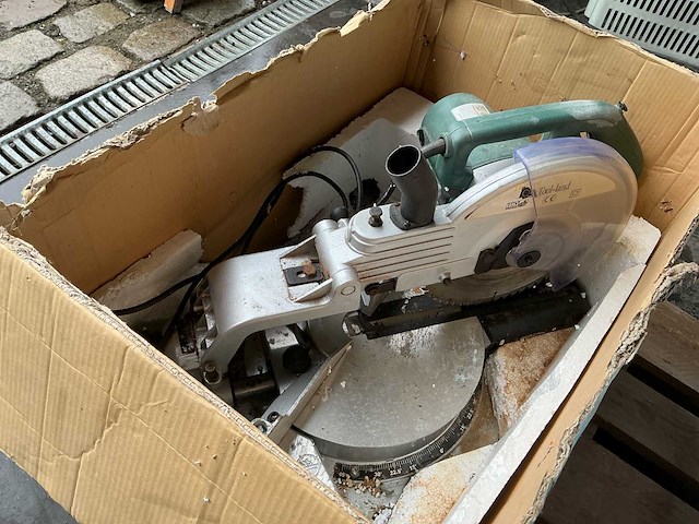 Toolland vas 1800 afkortcirkelzaagmachine - afbeelding 1 van  4