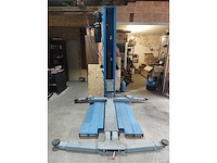 Toolmania 1 koloms hefbrug 2,5t - afbeelding 8 van  8