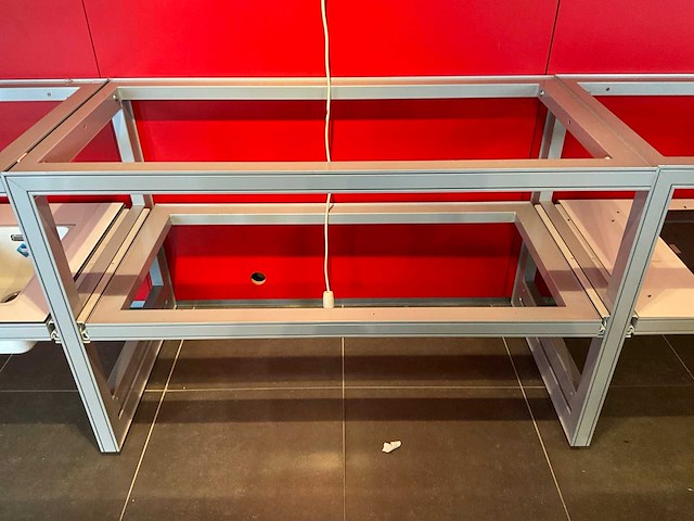 Toonzaal meubels/frames (8x) - afbeelding 1 van  9