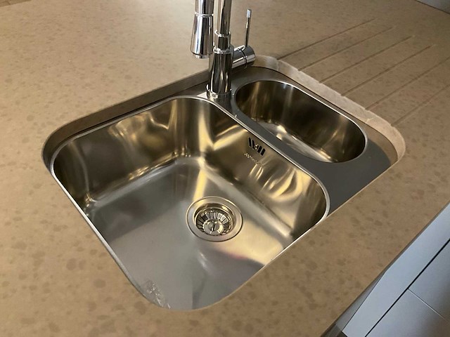 Toonzaalkeuken dulsao mdf - afbeelding 6 van  39