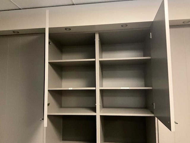 Toonzaalkeuken dulsao mdf - afbeelding 28 van  39