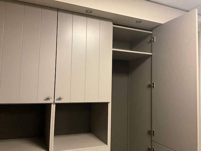 Toonzaalkeuken dulsao mdf - afbeelding 31 van  39