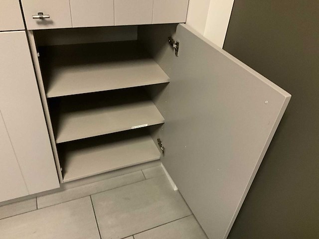 Toonzaalkeuken dulsao mdf - afbeelding 32 van  39