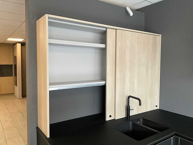 Toonzaalkeuken fenix/vanca - afbeelding 3 van  25