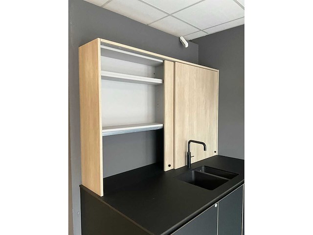 Toonzaalkeuken fenix/vanca - afbeelding 5 van  25