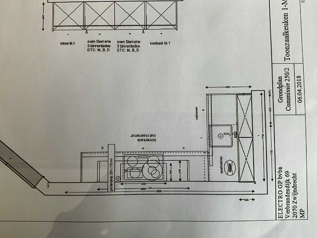 Toonzaalkeuken fenix/vanca - afbeelding 25 van  25