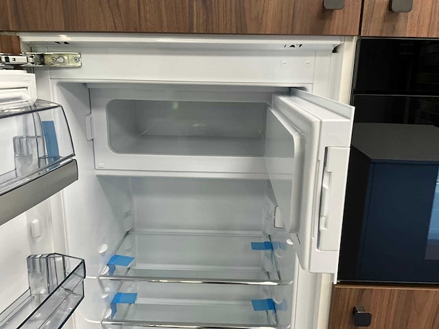 Toonzaalkeuken piot kunststof notelaar - afbeelding 5 van  77