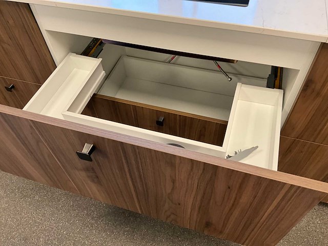 Toonzaalkeuken piot kunststof notelaar - afbeelding 29 van  77