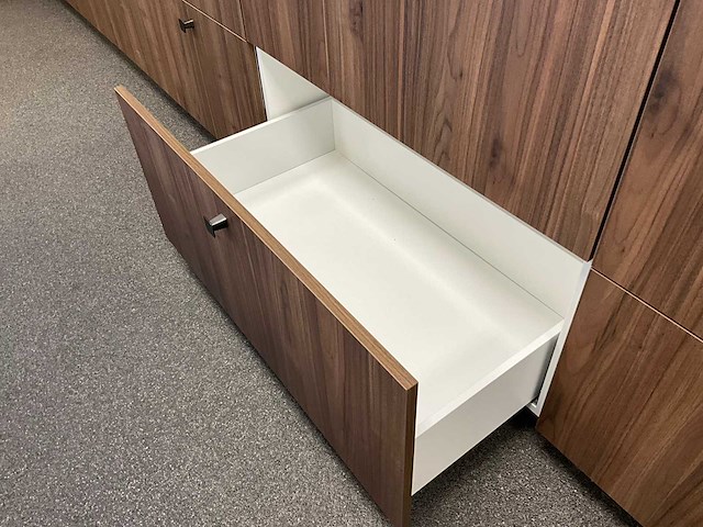 Toonzaalkeuken piot kunststof notelaar - afbeelding 31 van  77