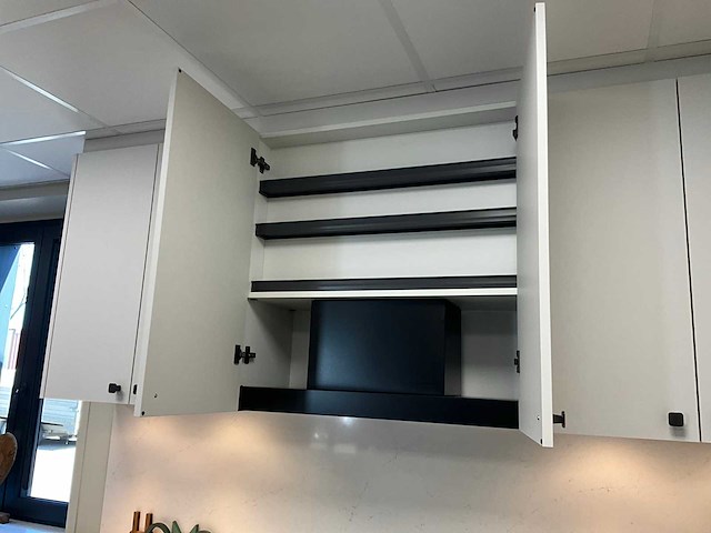 Toonzaalkeuken piot kunststof notelaar - afbeelding 48 van  77