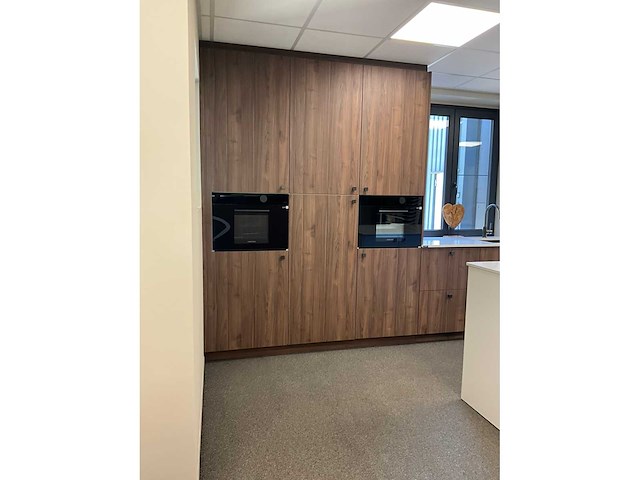 Toonzaalkeuken piot kunststof notelaar - afbeelding 76 van  77