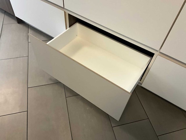 Toonzaalkeuken piot kunststof notelaar - afbeelding 4 van  34