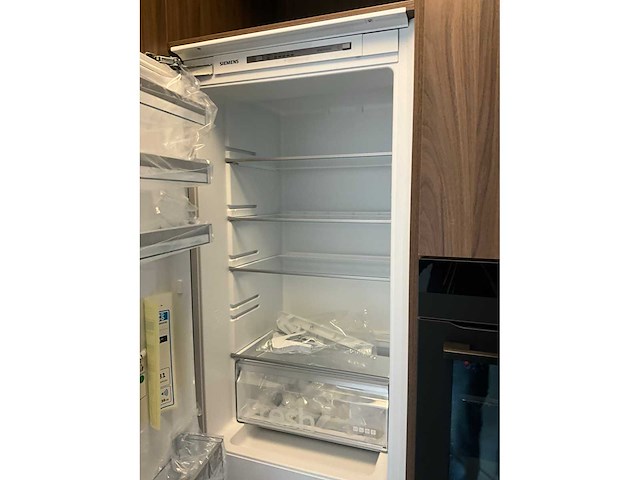 Toonzaalkeuken piot kunststof notelaar - afbeelding 19 van  34