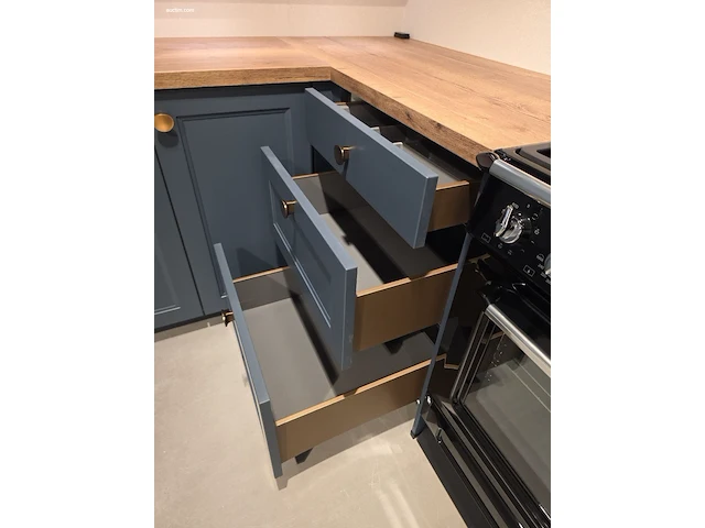 Toonzaalkeuken vanden borre kitchen adige - afbeelding 19 van  39
