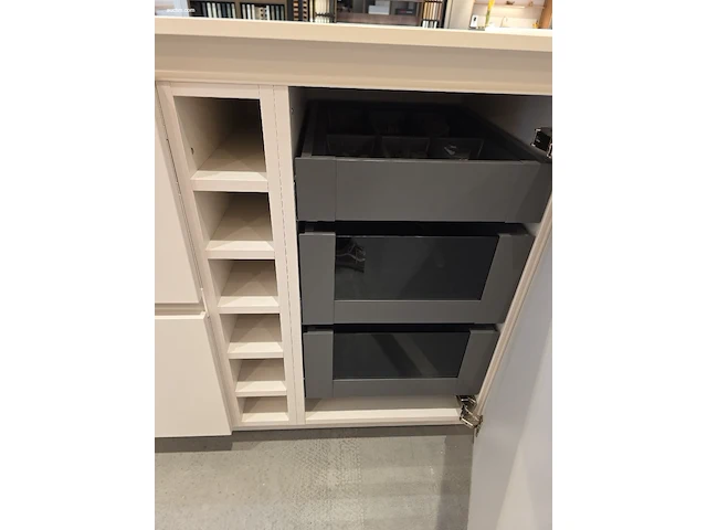 Toonzaalkeuken vanden borre kitchen lima - afbeelding 7 van  35